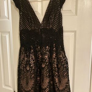Monique Lhuillier Cocktail Mini Dress